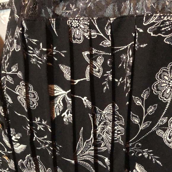 Roz and Ali popover - Picture 4 of 6